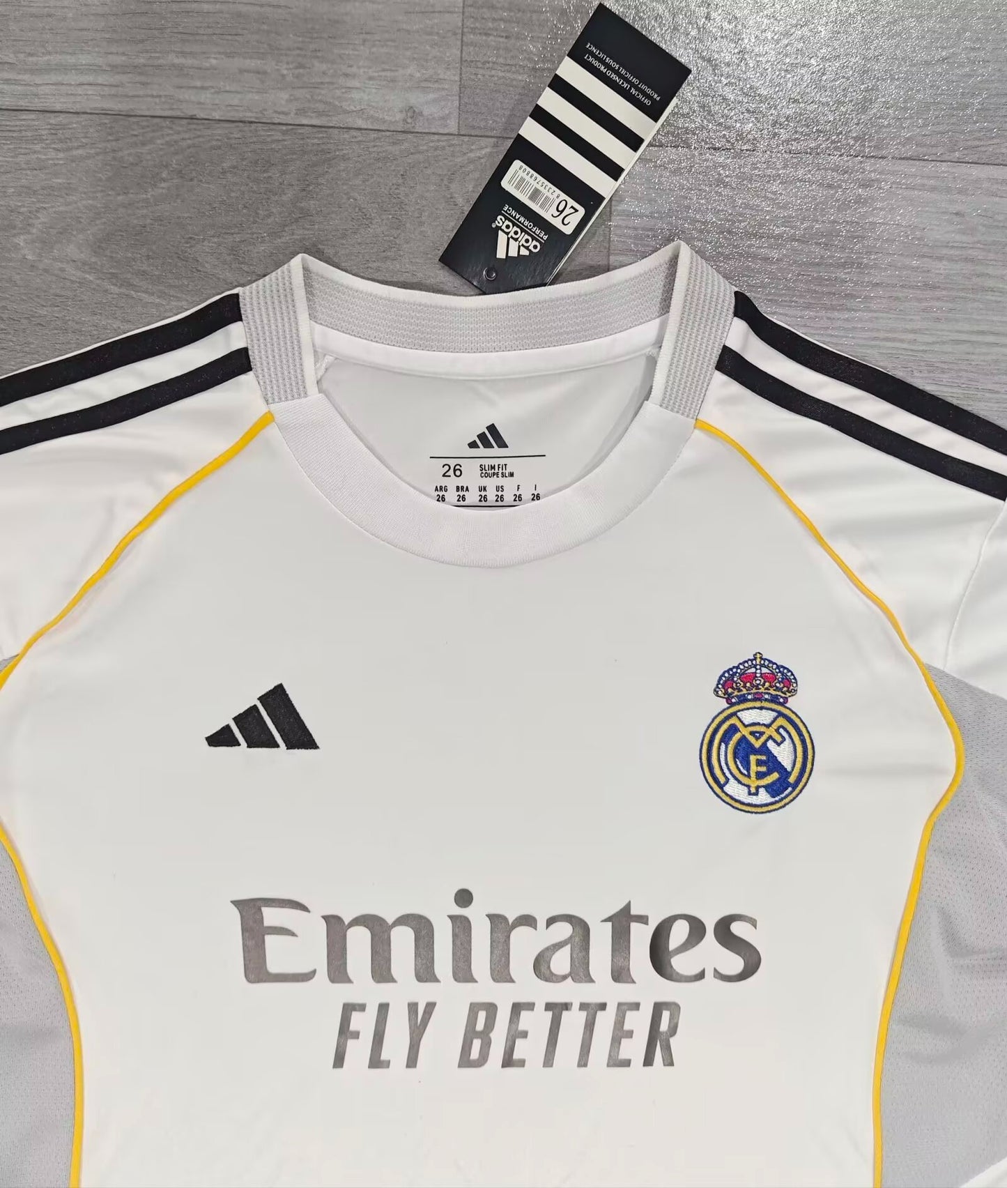 KIDS Real Madrid CF Home Kit (Jersey & Shorts Set)
