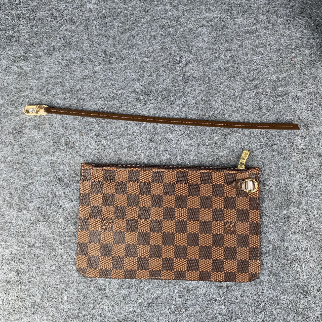 LV Neverfull GM (32x32x19 CM)