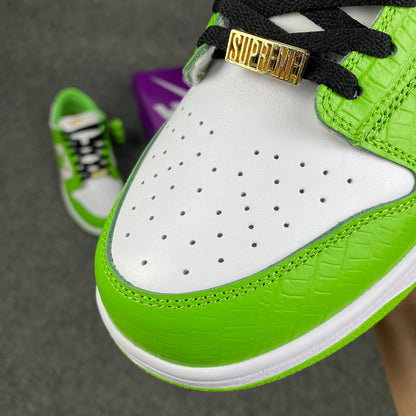 Supreme x Dunk Low OG SB QS 'Mean Green'