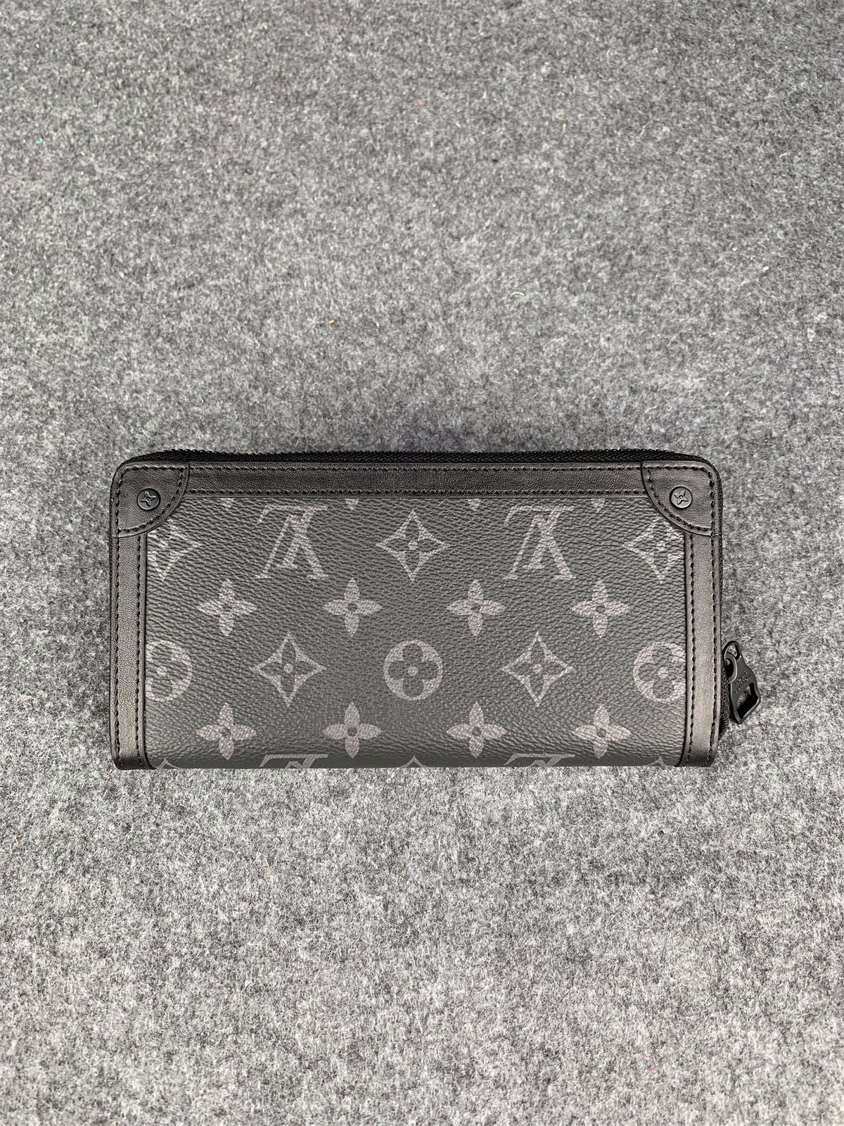 LV Horizontal Zippy Wallet 'Black'