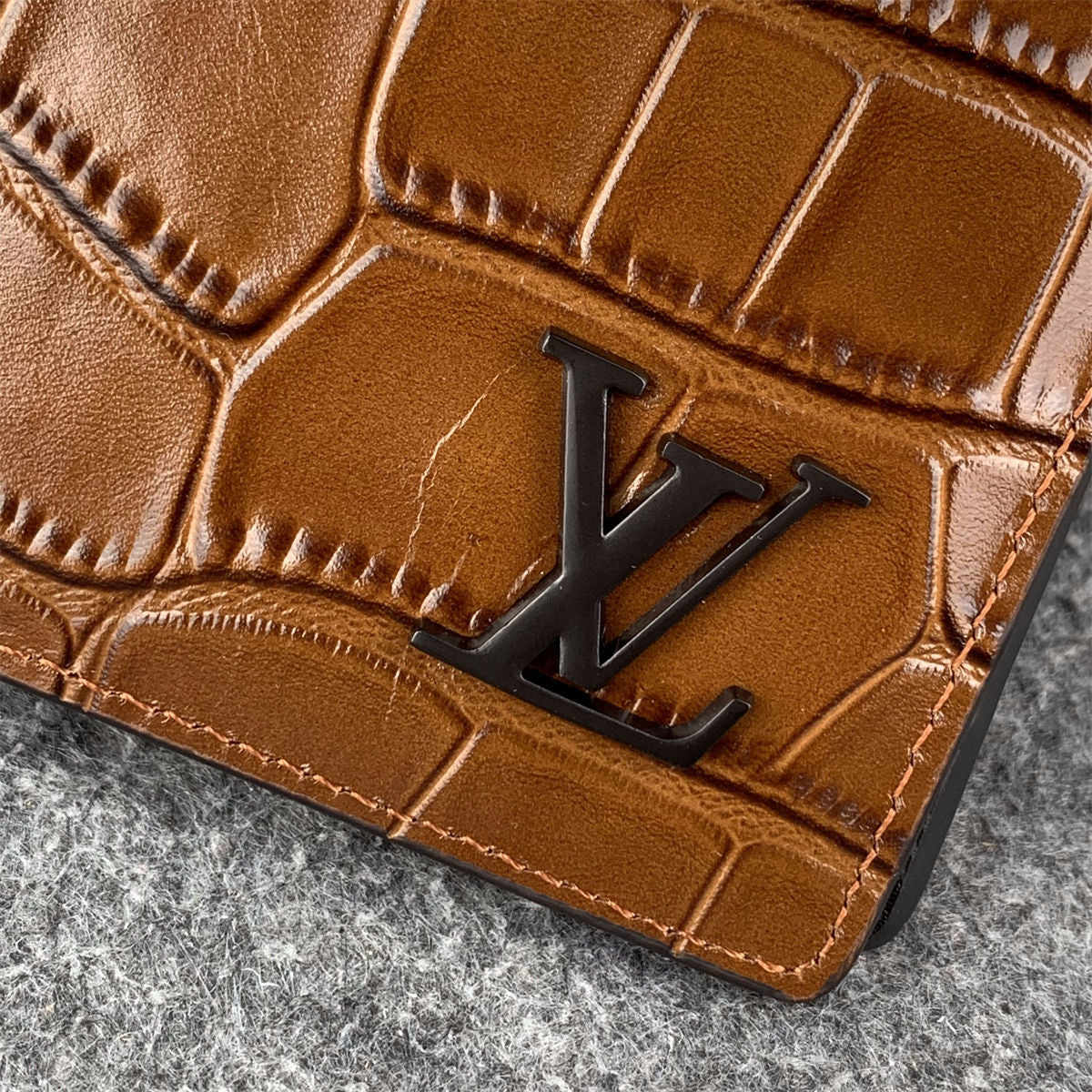 LV MULTIPLE WALLET 'BROWN' (2)