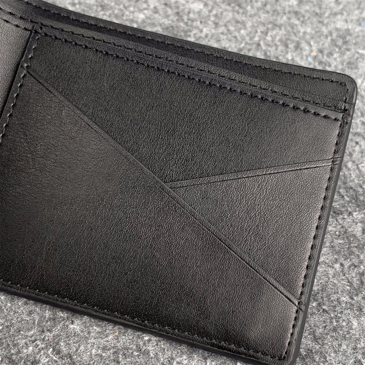LV MULTIPLE WALLET 'BROWN' (2)