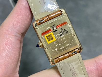 Tank Luis Carter Watch (W1529756)