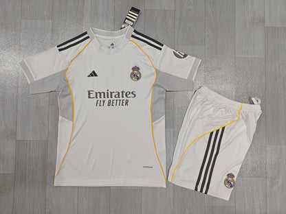 KIDS Real Madrid 2025/26 Home Kit (Jersey & Shorts Set)