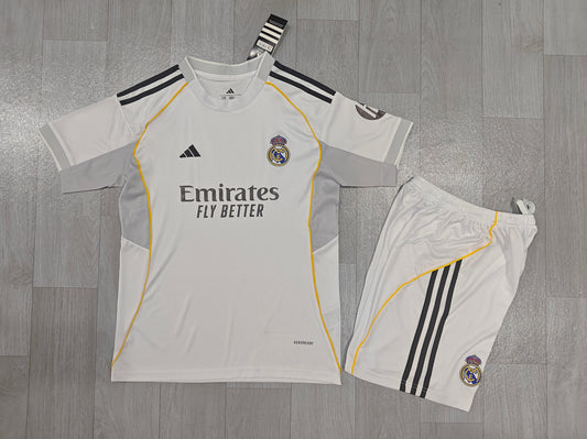 KIDS Real Madrid 2025/26 Home Kit (Jersey & Shorts Set)