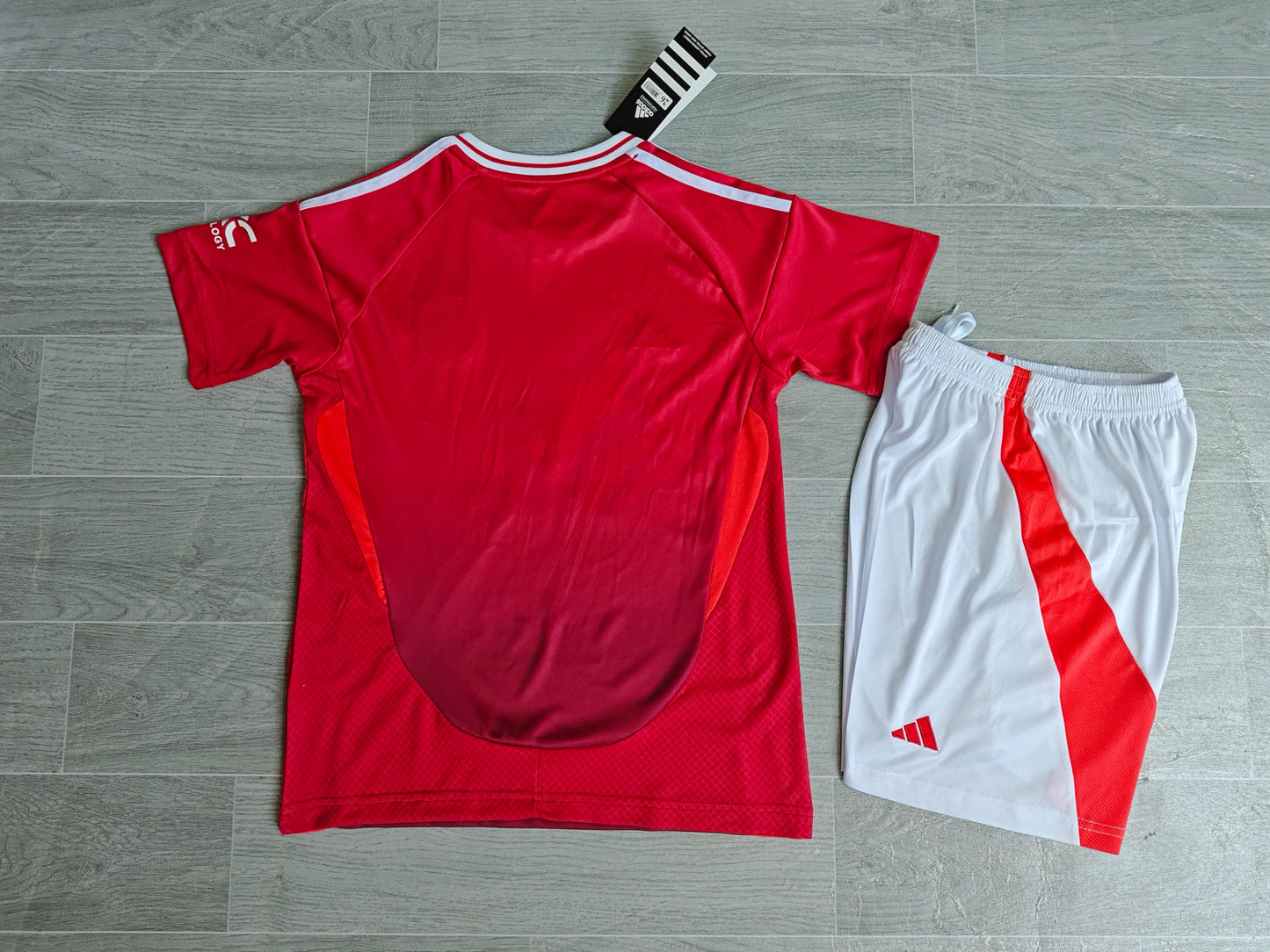 KIDS Manchester United FC 2024/25 Home Stadium Kit Set (Kids/Youth)