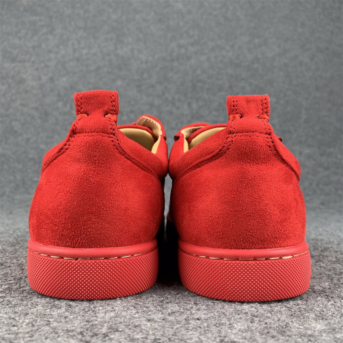 CL Louis Junior Spikes Flat 'Red Suede'