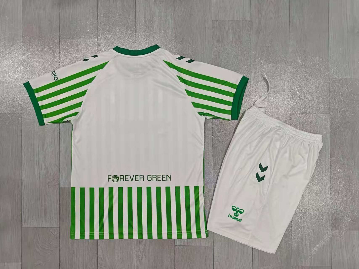 KIDS Real Betis Balompié 2024/25 Home Younger Kids' Hummel Football Replica Kit (Jersey + Shorts)
