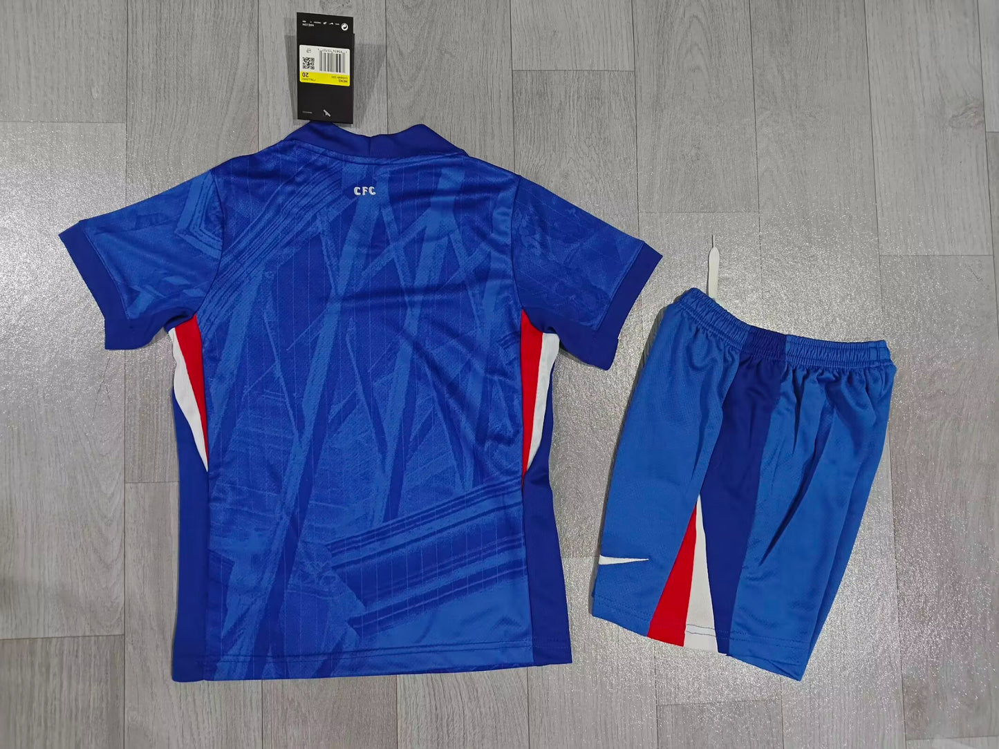 KIDS Chelsea FC Home Kit (Jersey & Shorts Set)