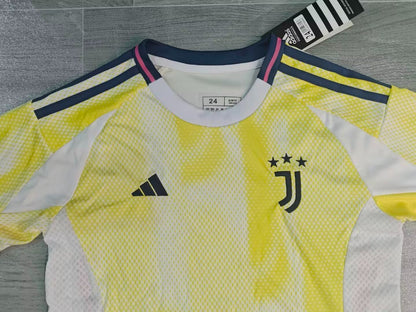 KIDS Juventus Away Kit (Jersey & Shorts Set)