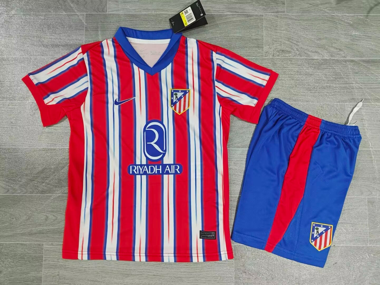 KIDS Atletico Madrid Home Kit (Jersey & Shorts Set)
