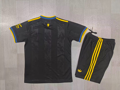 KIDS Manchester United x adidas Originals 2024/25 Special Edition Younger Kids' Football Replica Kit (Jersey + Shorts)