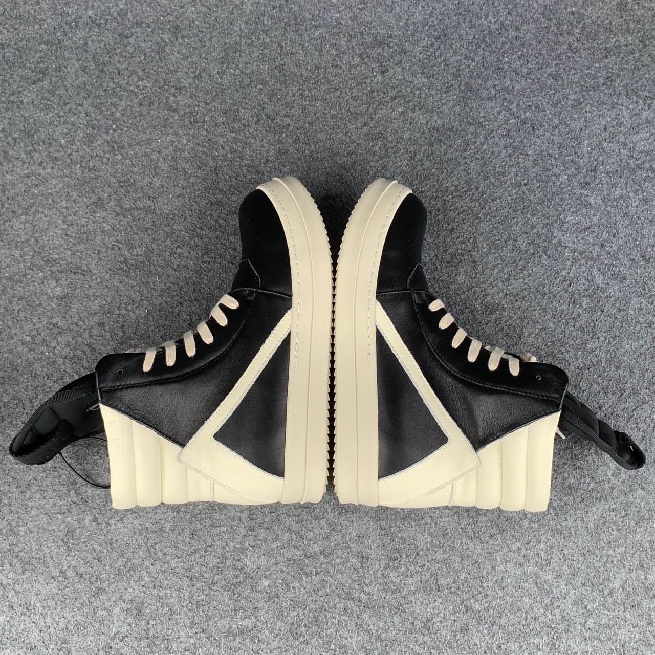 Rick Owens Wmns Strobe Geobasket High 'Black Milk'