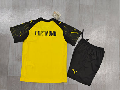 KIDS Borussia Dortmund Training / Lifestyle Kit (Jersey & Shorts Set)