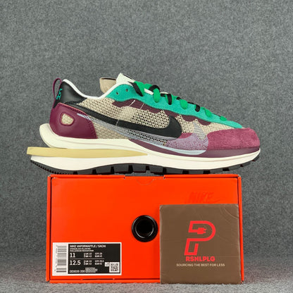 sacai x VaporWaffle SP 'Villain Red'