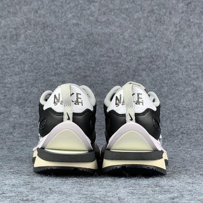 Sacai x VaporWaffle 'Black White'