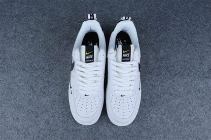 Air Force 1 '07 LV8 'Overbranding'