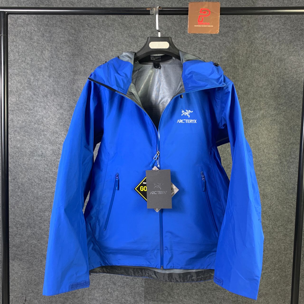 Arc'teryx Men's Beta Jacket 'Bright Blue'