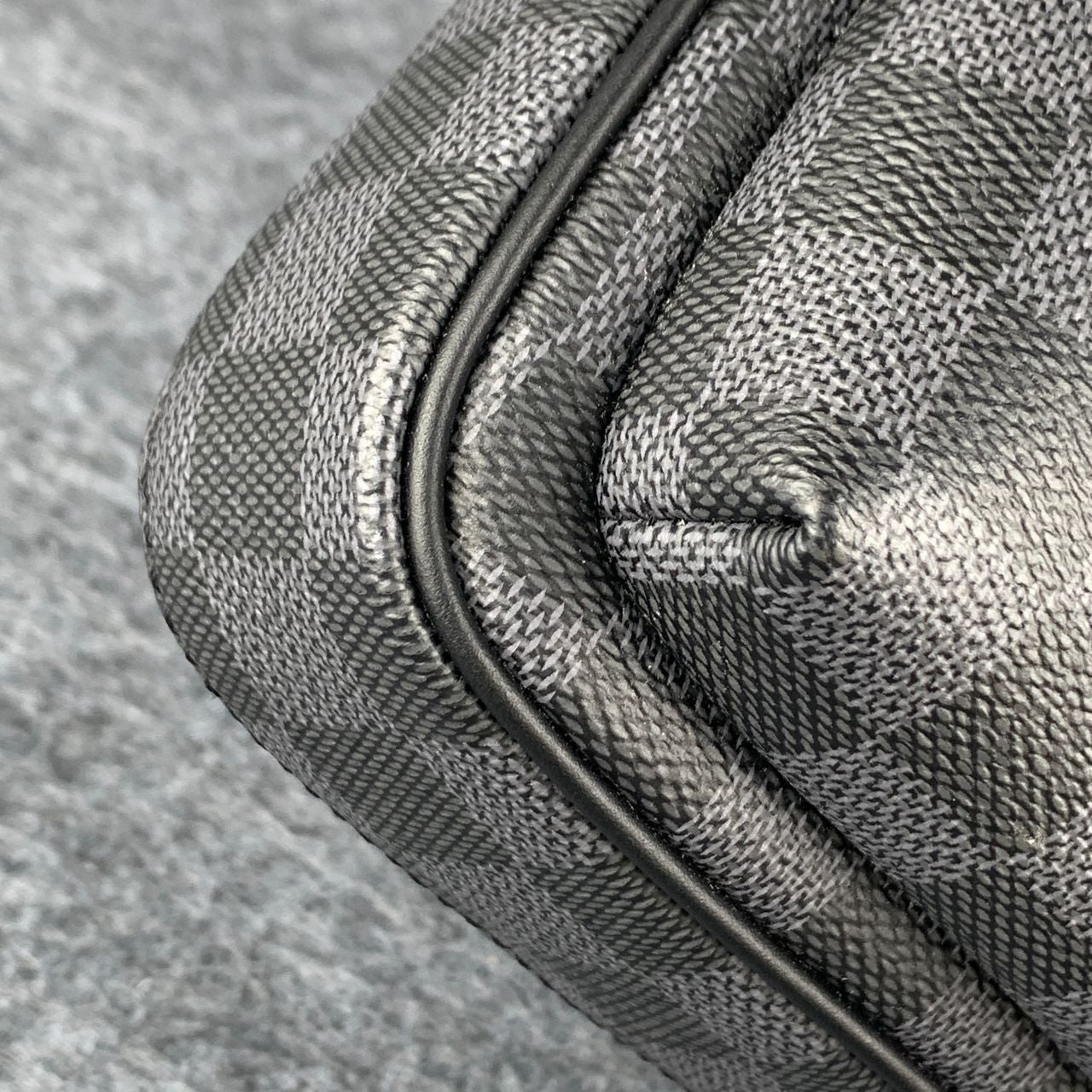 LV Damier Graphite Avenue Sling