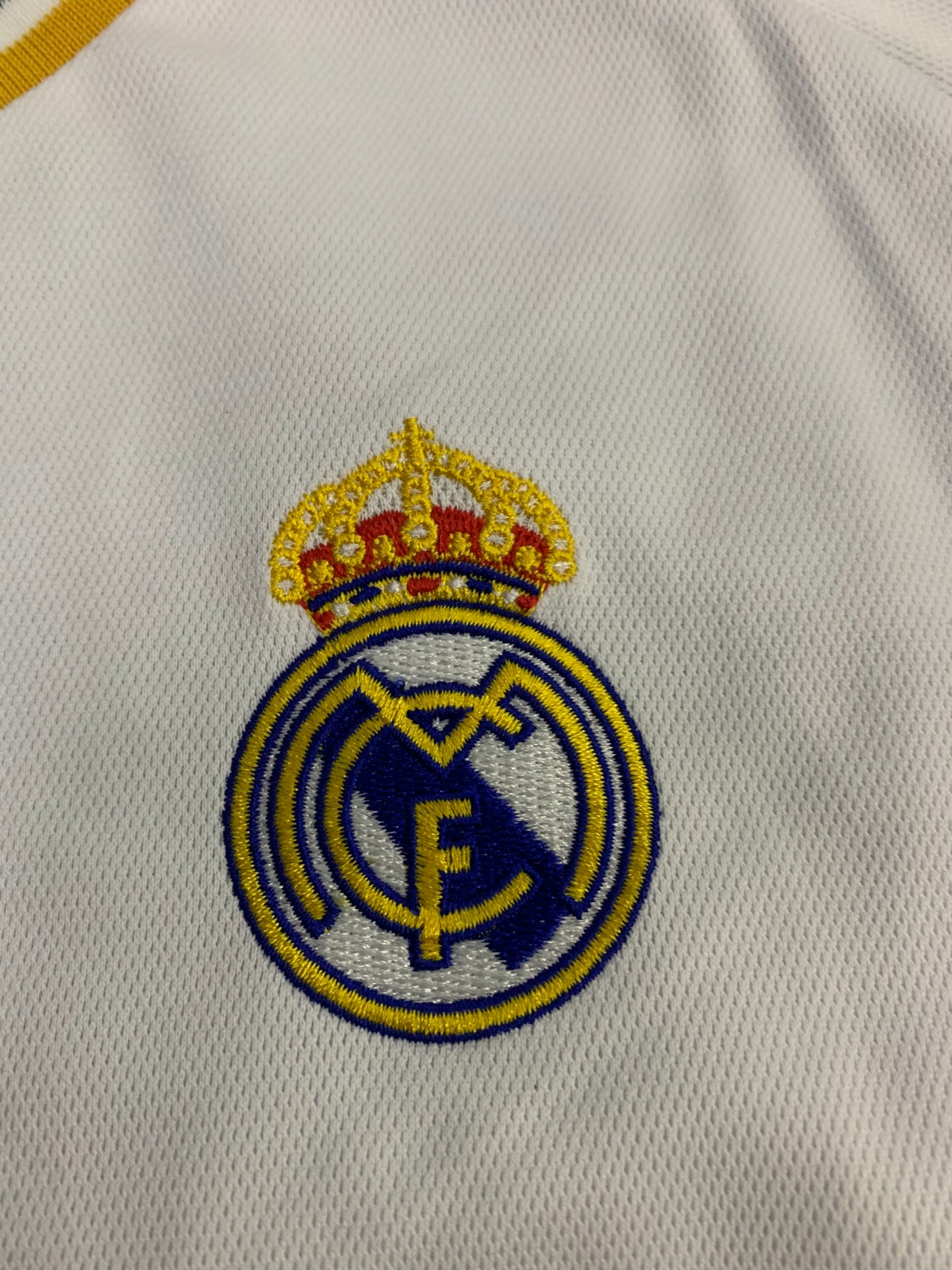 KIDS Real Madrid 2023/24 Home Football Kit Set (Jersey + Shorts)