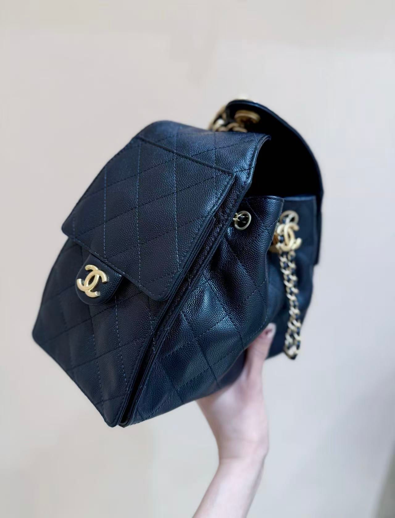 CHANEL 25 LA BORSA BAG (40x30x15)
