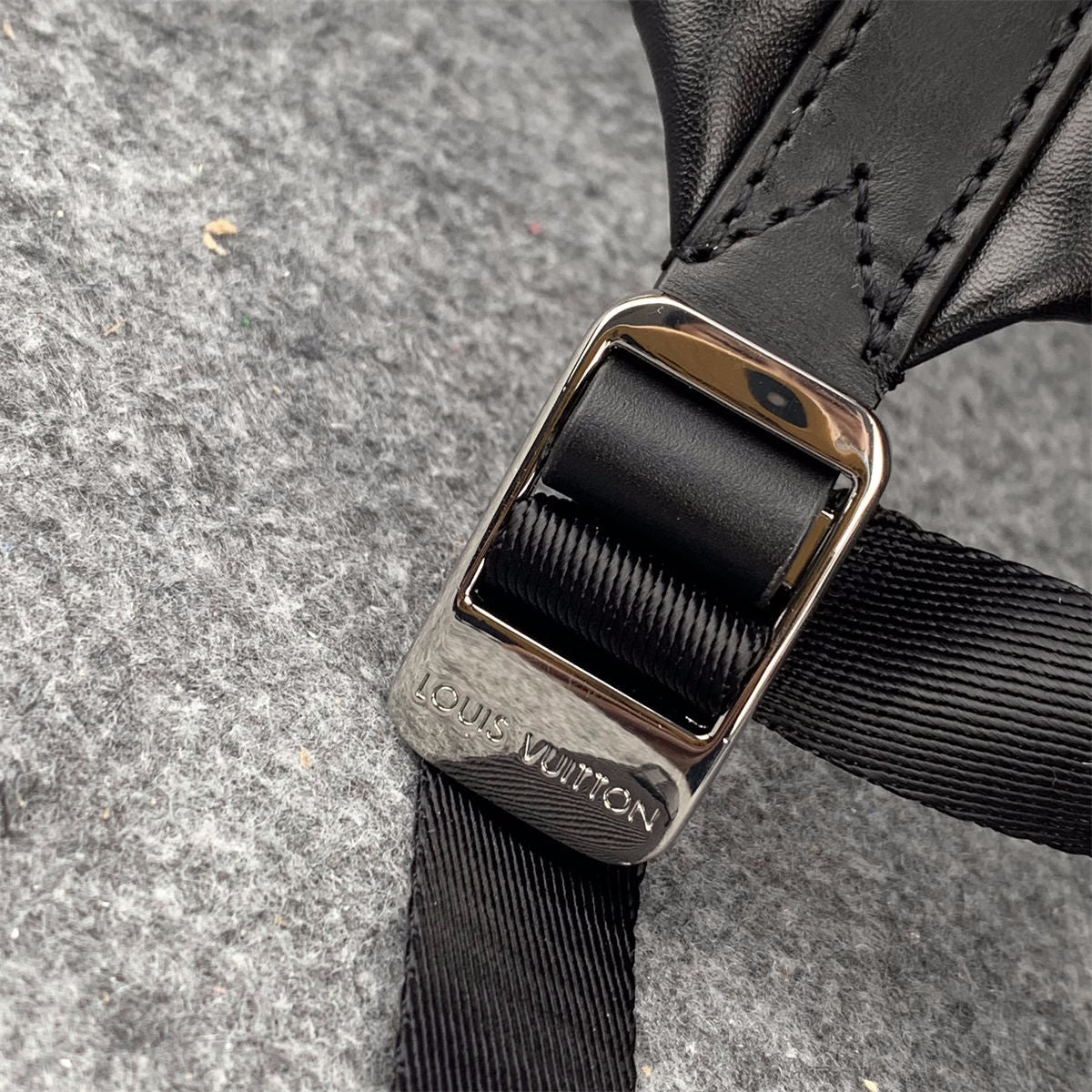 LV JOSH BACKPACK DAMIER GRAPHITE BLACK