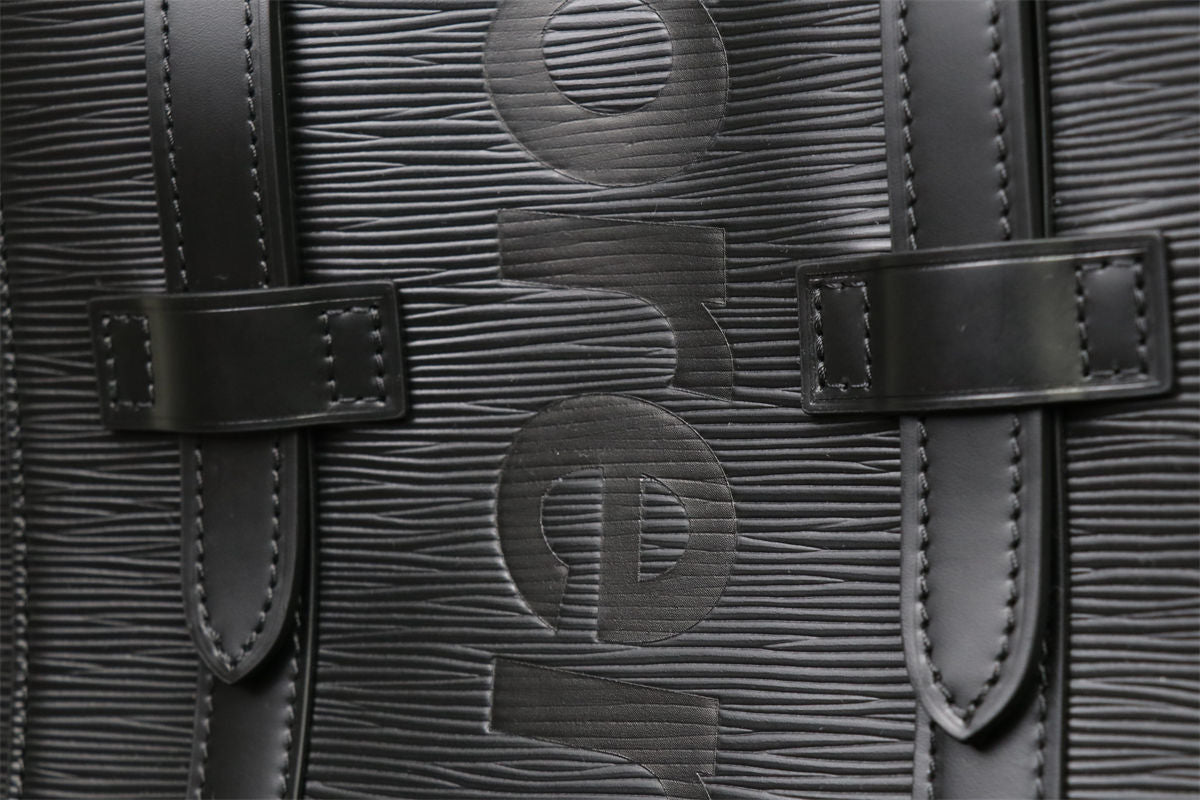 LV CHRISTOPHER BACKPACK EPI PM BLACK