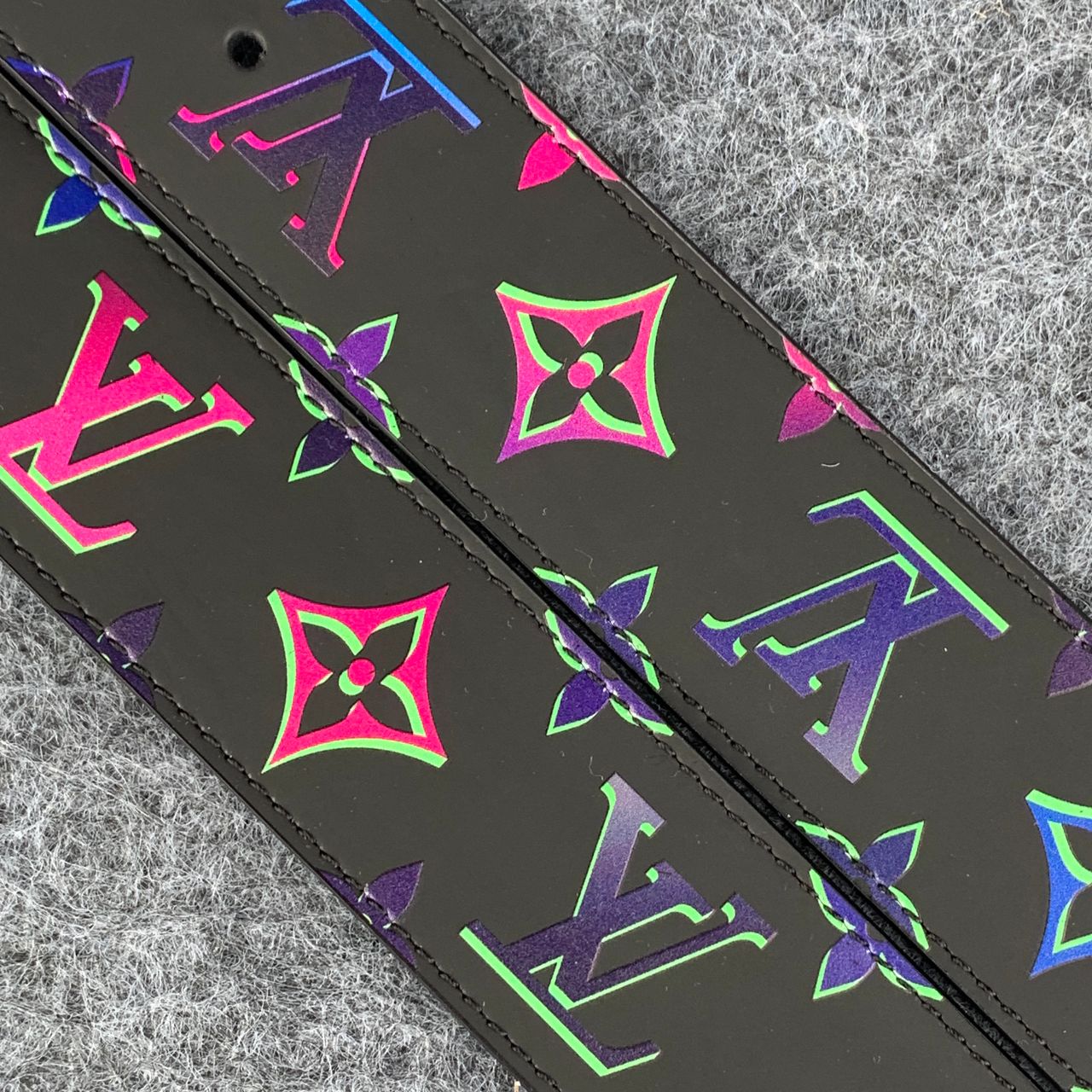 Louis Vuitton LV Light 40mm Reversible Belt 'Multicolor'