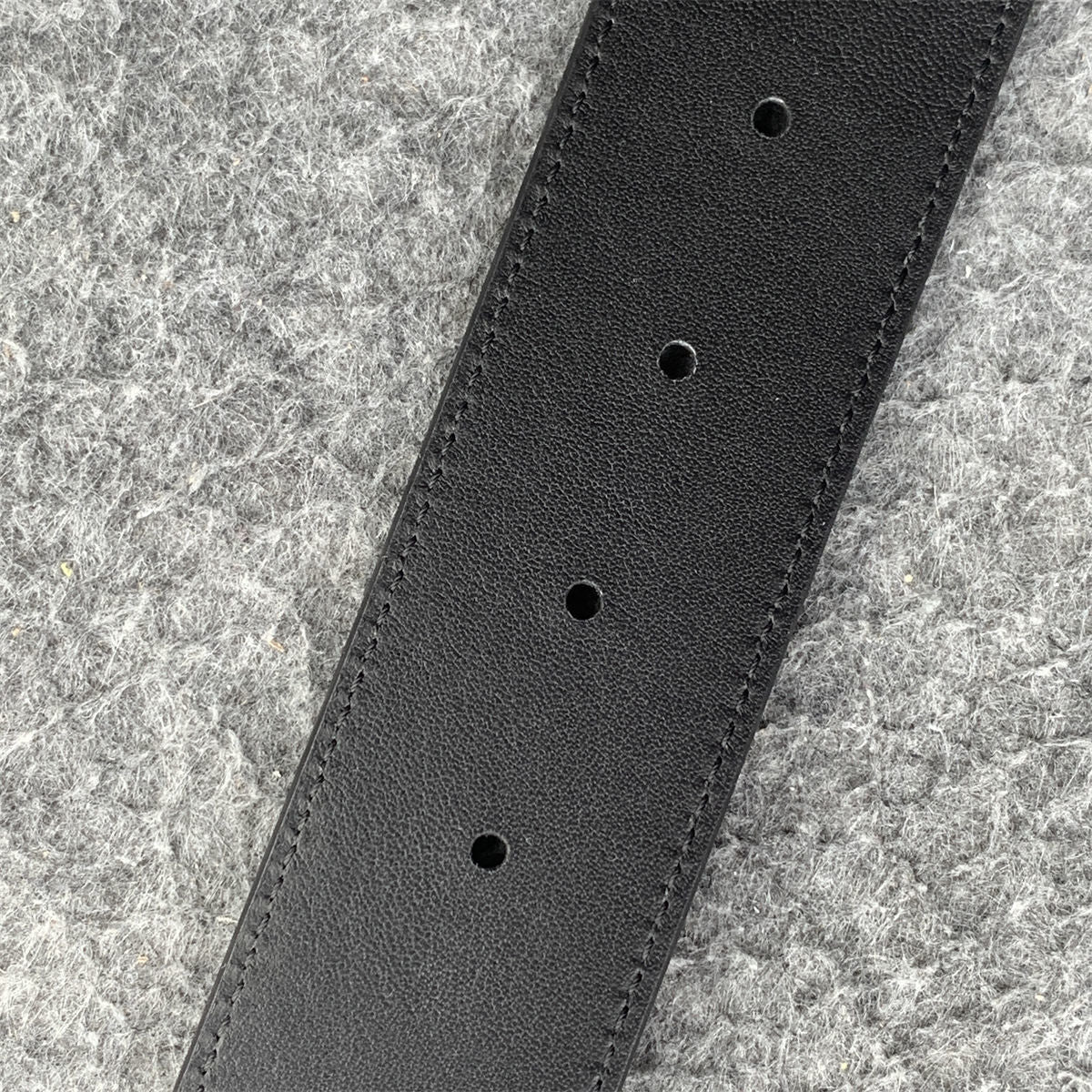LV Initiales 40mm Reversible Belt 'Light Grey'