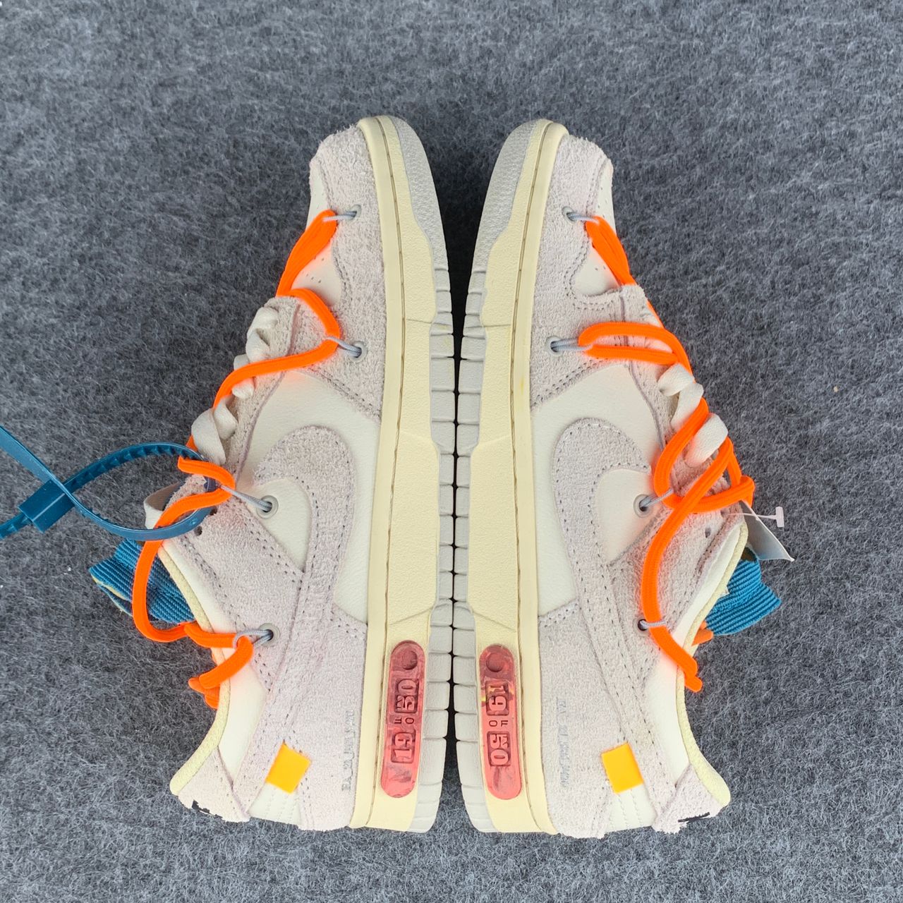 Off-White x Dunk Low 'Lot 19 of 50'