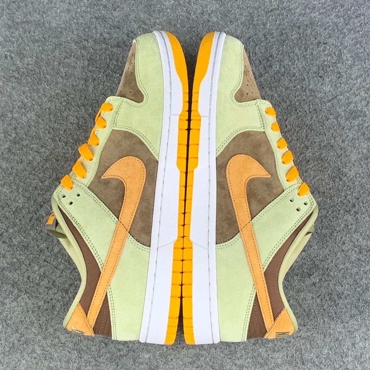 Dunk Low 'Dusty Olive'
