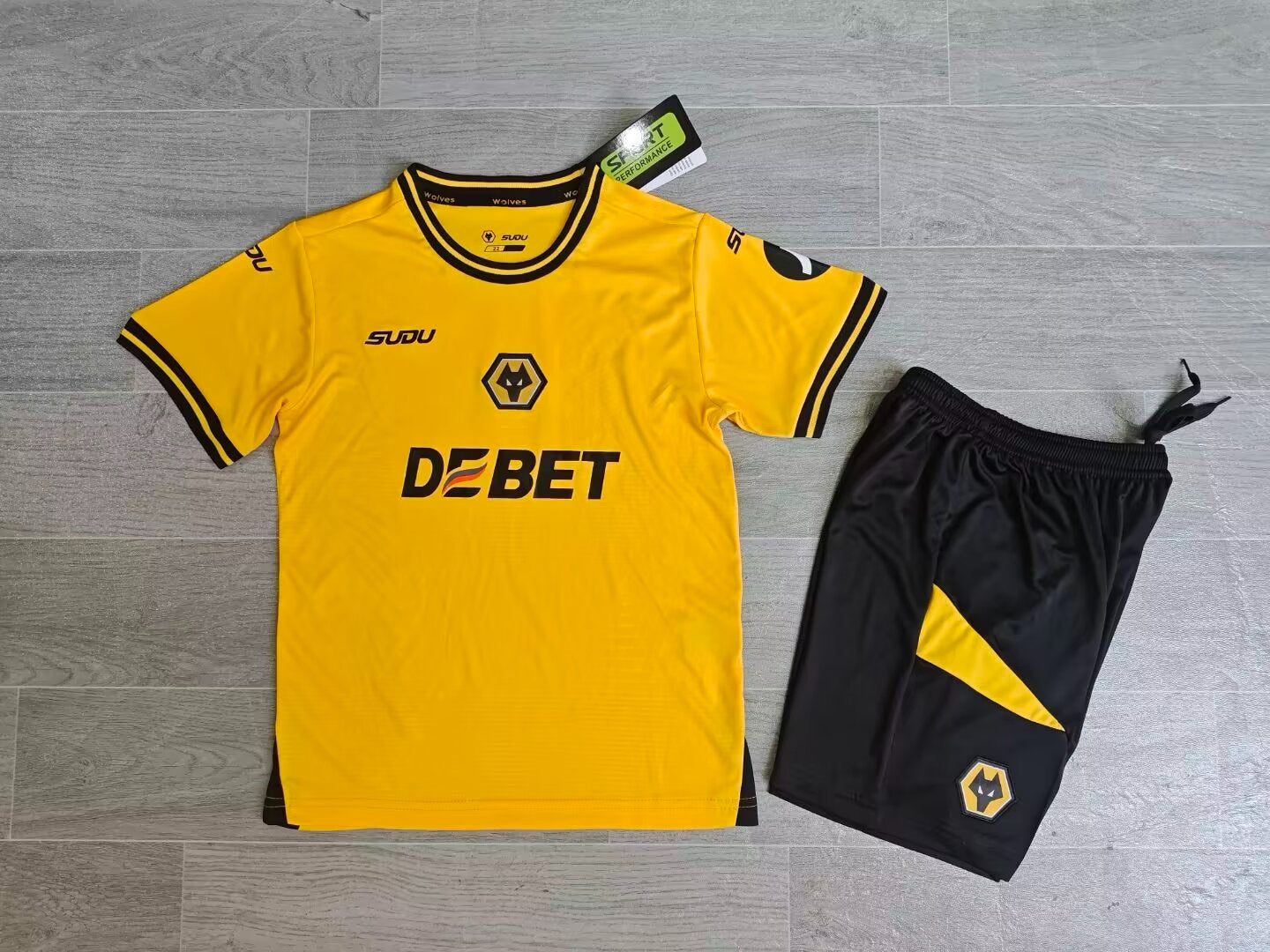 KIDS Wolverhampton Wanderers FC Home Kit (Jersey & Shorts Set)