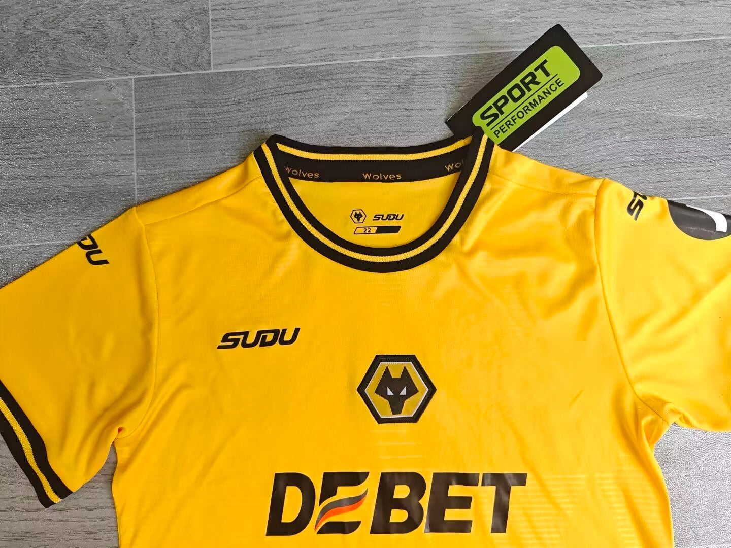 KIDS Wolverhampton Wanderers FC Home Kit (Jersey & Shorts Set)