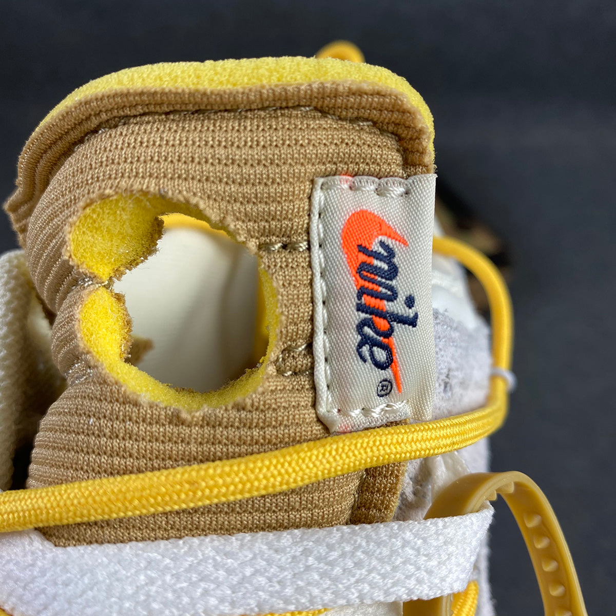 Off-White x Dunk Low 'Lot 39 of 50'