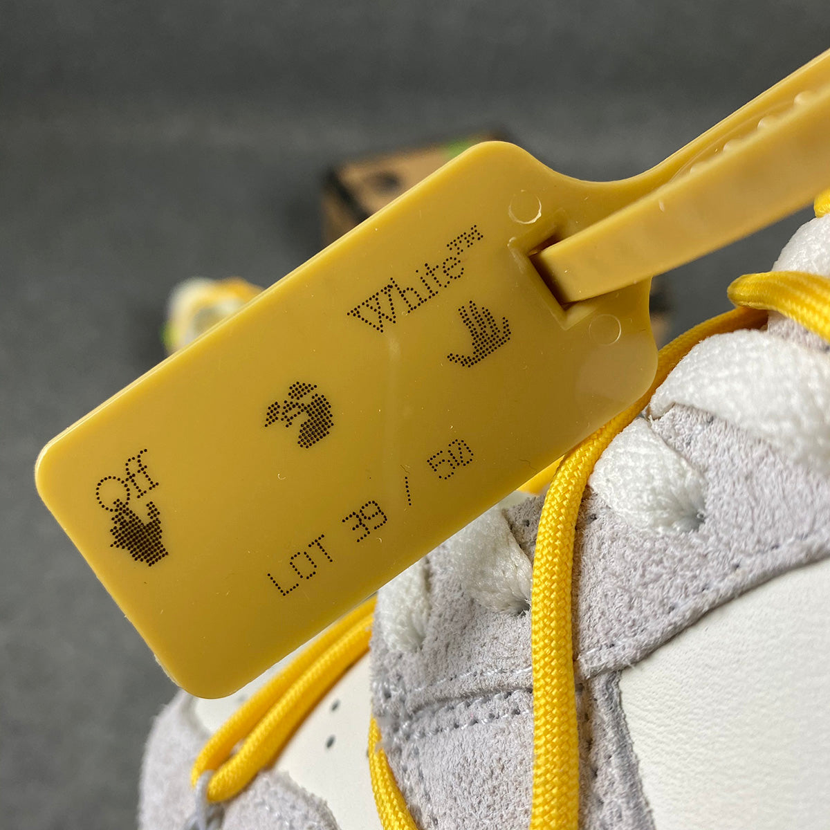 Off-White x Dunk Low 'Lot 39 of 50'