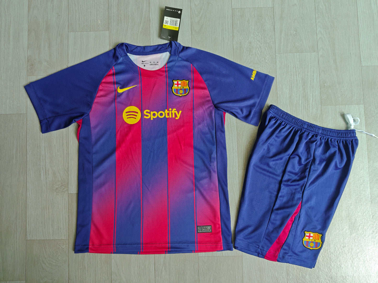 KIDS FC Barcelona 2025/26 Home Kit (Jersey & Shorts Set)