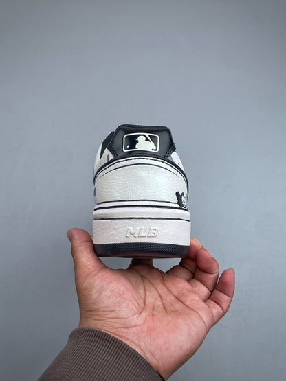 MLB New York Yankees Chunky Liner "Comic/Cartoon Edition" Sneakers