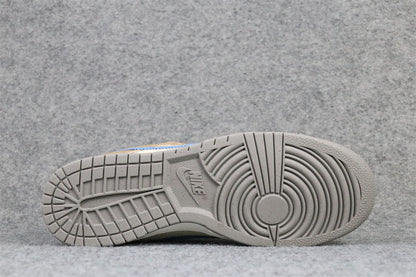 size? x Dunk Low 'Dark Driftwood'