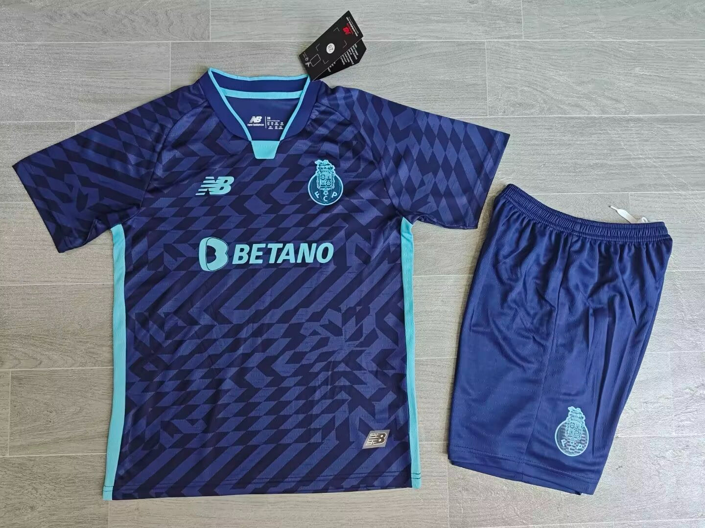 KIDS FC Porto Away Kit (Jersey & Shorts Set)