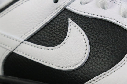 Dunk Low 'Reverse Panda'