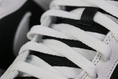Dunk Low 'Reverse Panda'