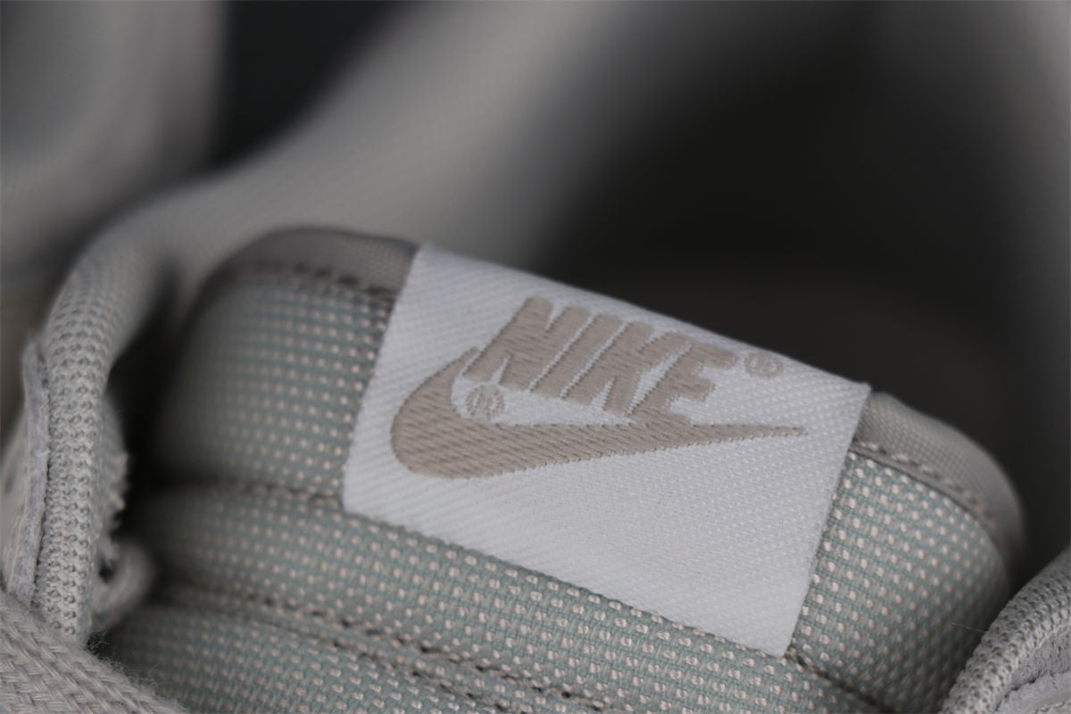 Dunk Low 'Ironstone'