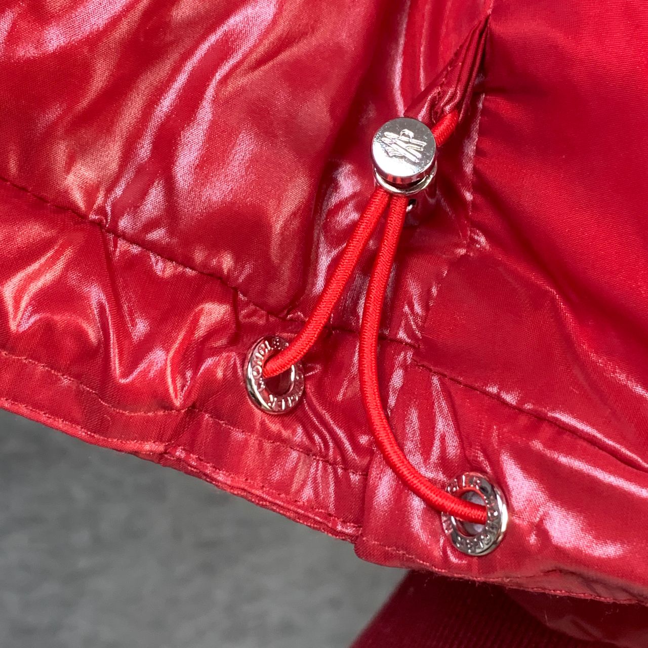 Moncler Maljasset Short Down Jacket 'Red'
