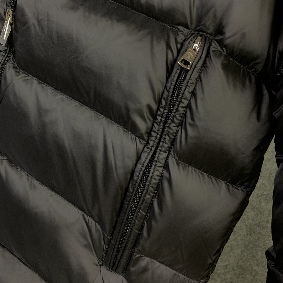 Moncler Stellaire Shell-Down Jacket 'Black/White'