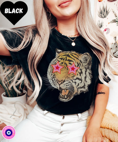 Tiger Graphic Tee, Oversized Shirt for Women, Tiger Face Shirt, Gift for Her, Trendy Women's Shirt, Retro Graphic Tshirt for Women